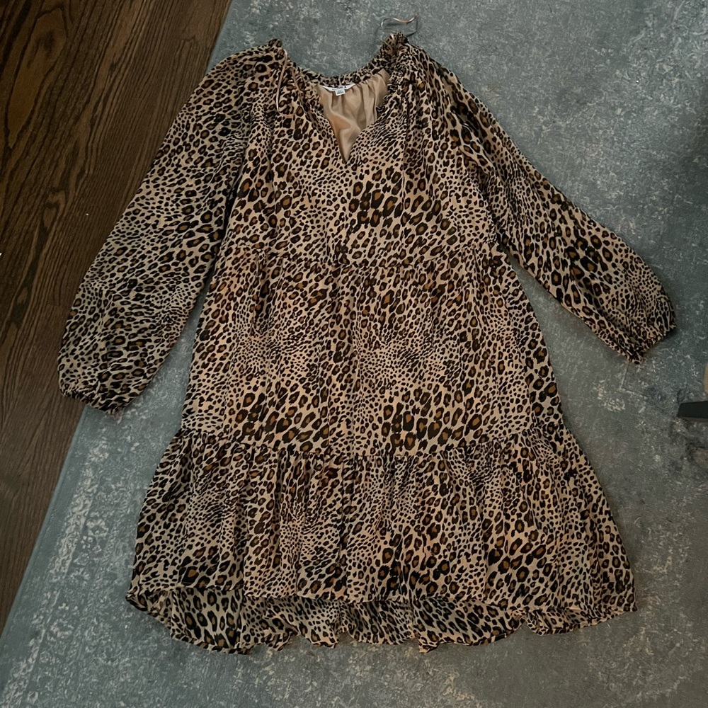 Flowy long sleeve cheetah dress